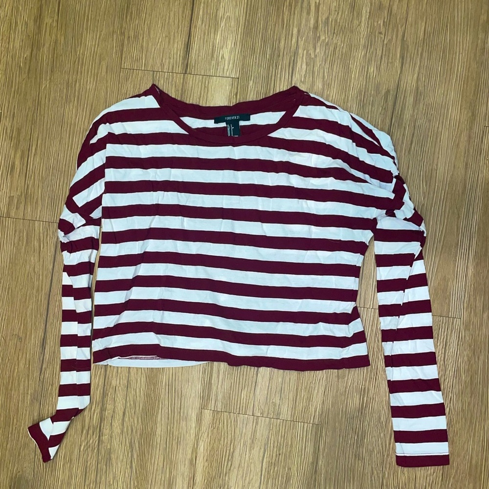 Long sleeve crop top